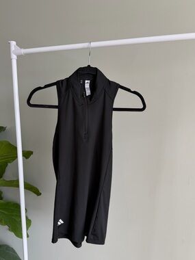 Adidas Black Sleeveless Golf Shirt with Zipper Size XS